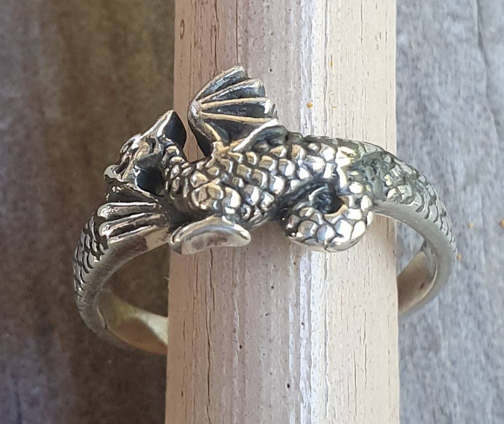 dragon ring,sterling silver,small dragon ring,welsh dragon,pinkie ring,steampunk,gothic punk,new age,mythical,dragon band,goddess