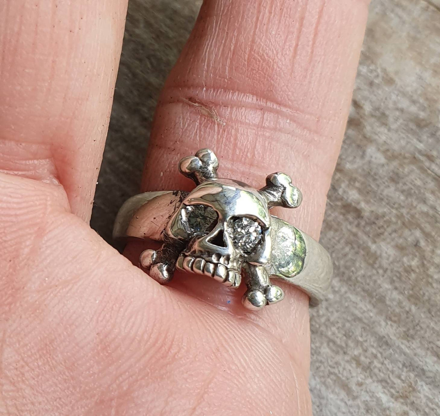 Small skull ring,Skull and cross bone,pirate,girls skull,sterling silver,handmade,gothic, punk, emo,steampunk,boho,pinkie skull,biker chick