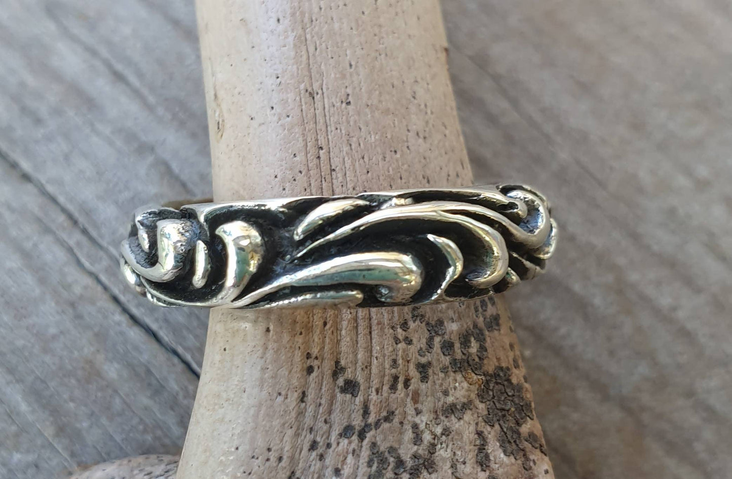 Thick antique band,chunky stacker ring,sterling silver,handmade,vintage scroll,Victorian pattern ring,silver wedding ring,solid band