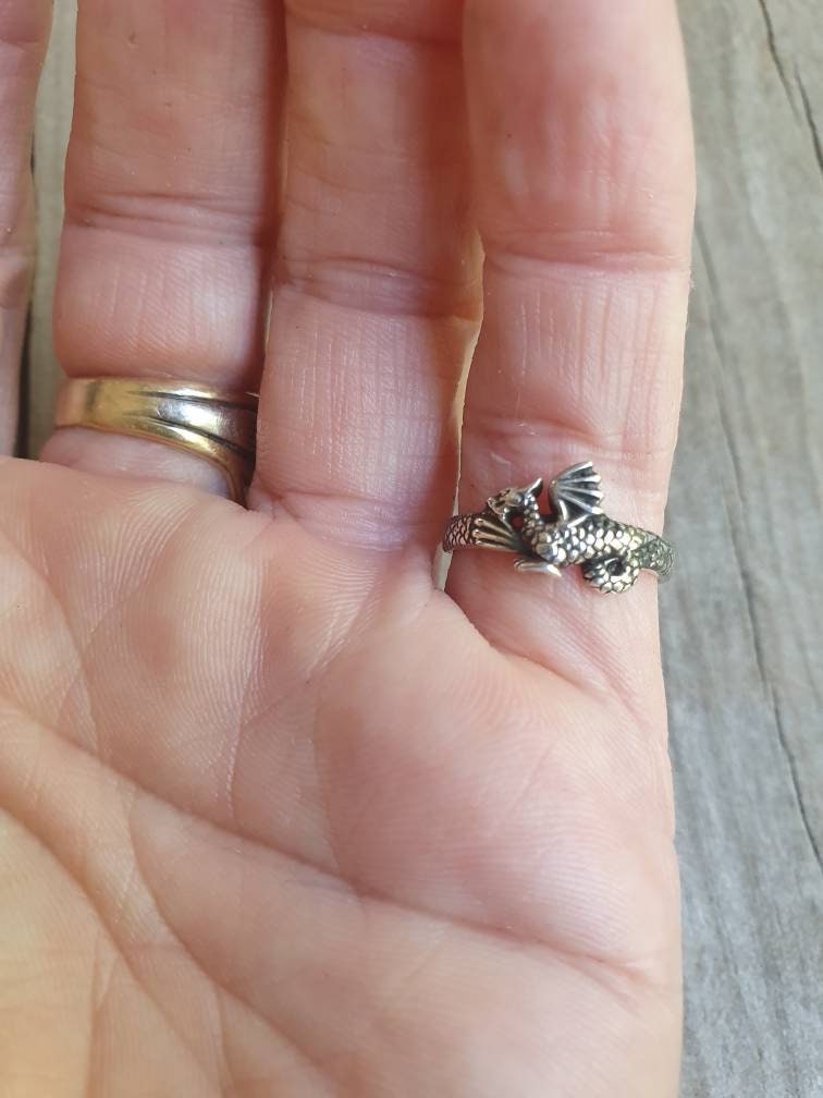 dragon ring,sterling silver,small dragon ring,welsh dragon,pinkie ring,steampunk,gothic punk,new age,mythical,dragon band,goddess