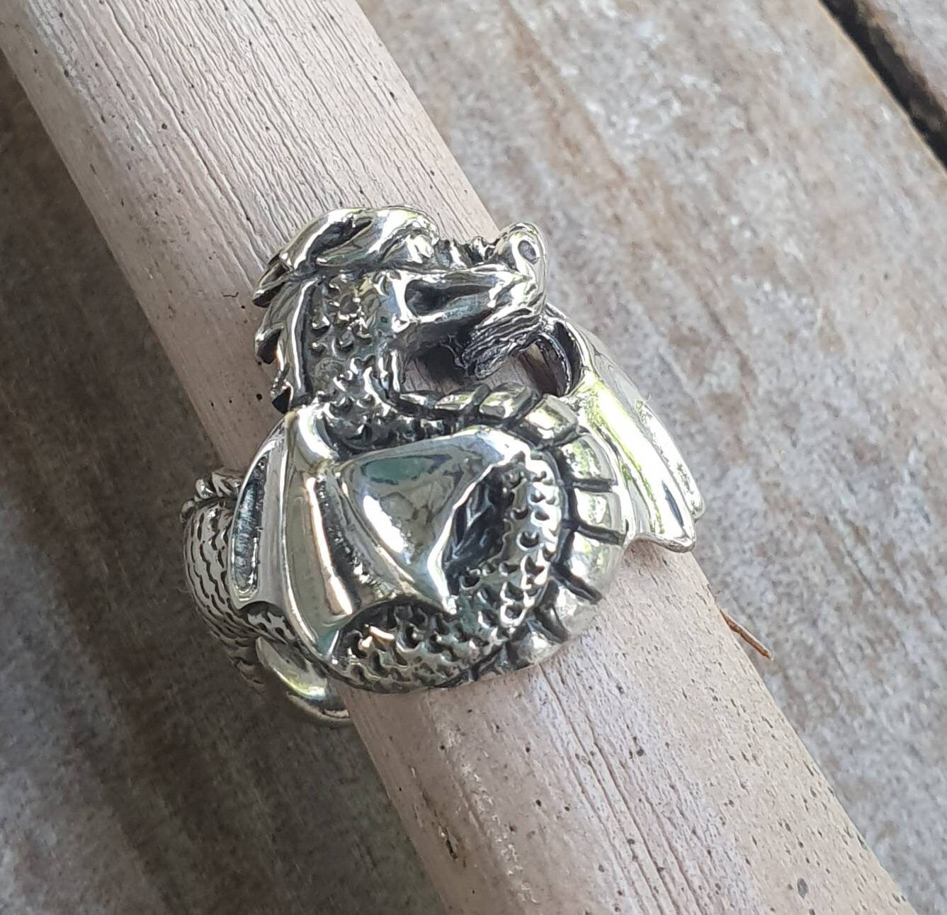 cute dragon ring,sterling silver,goddess, fantasy,mythical, ladies steampunk gothic punk  ring