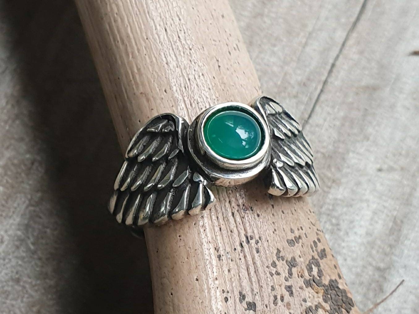 Angel wings,green onyx ring,goddess, sterling silver, feather, bird,boho,fairy,etheric,fantasy,pinkie ring,