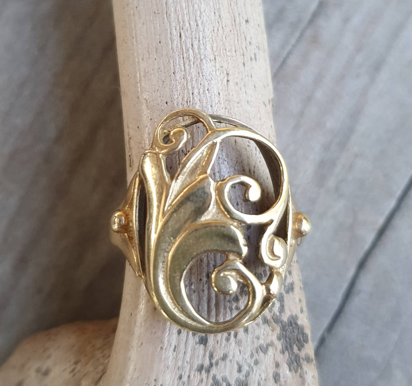 Gold scroll ring,9ct,9k gold,oval fine filigree,art nouveau,woodland,celtic tribal swirl