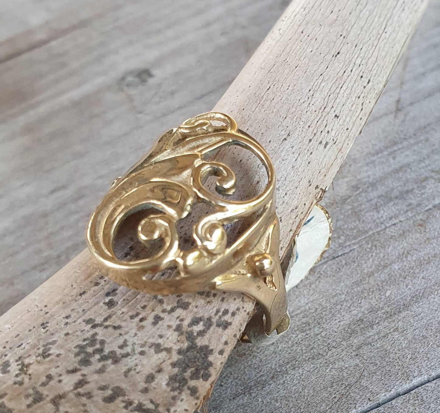 Gold scroll ring,9ct,9k gold,oval fine filigree,art nouveau,woodland,celtic tribal swirl