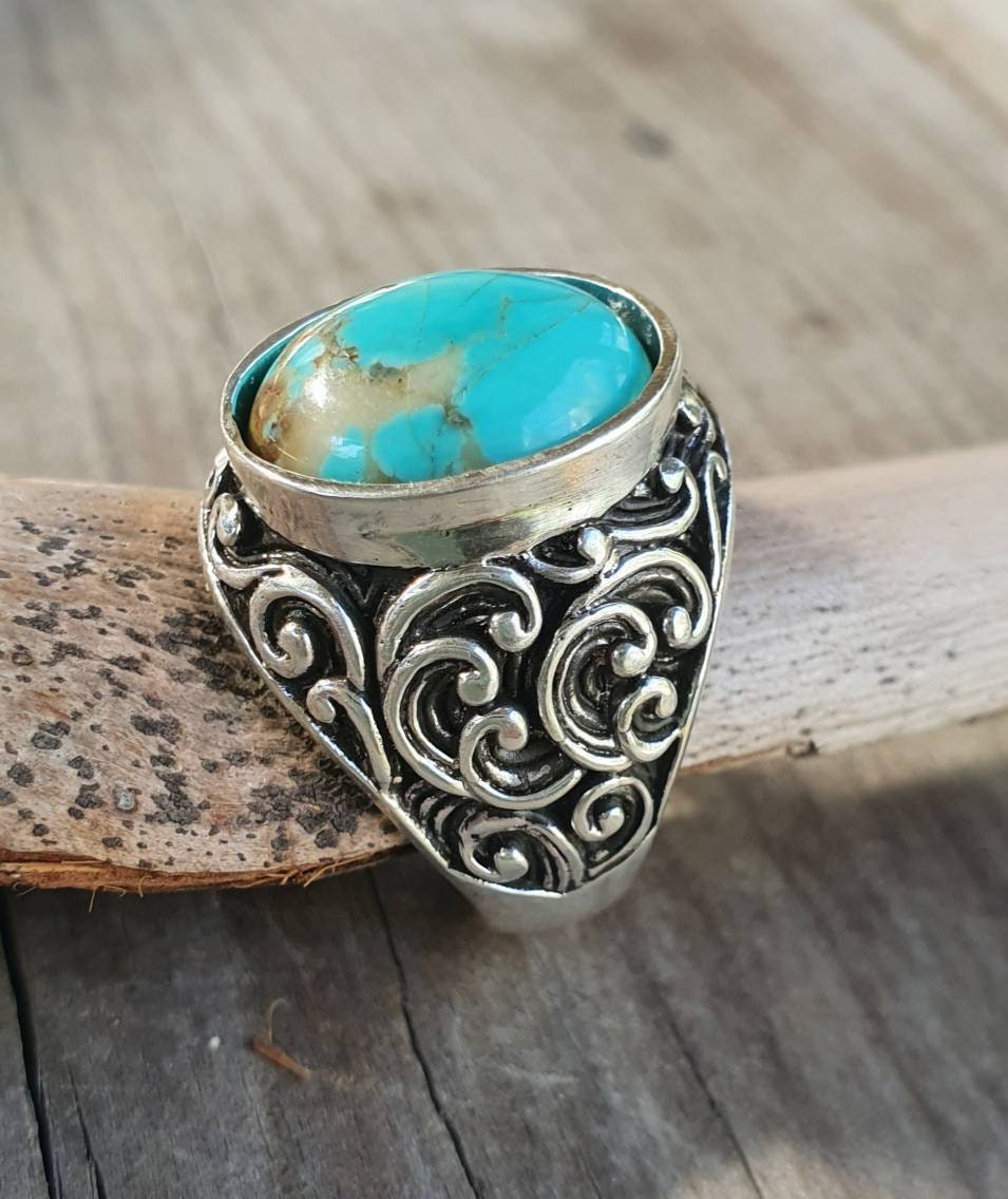 Turquoise chunky ring, sterling silver,beautiful scroll sides,vintage style,Japanese style waves,baroque,mens fashion,boho,