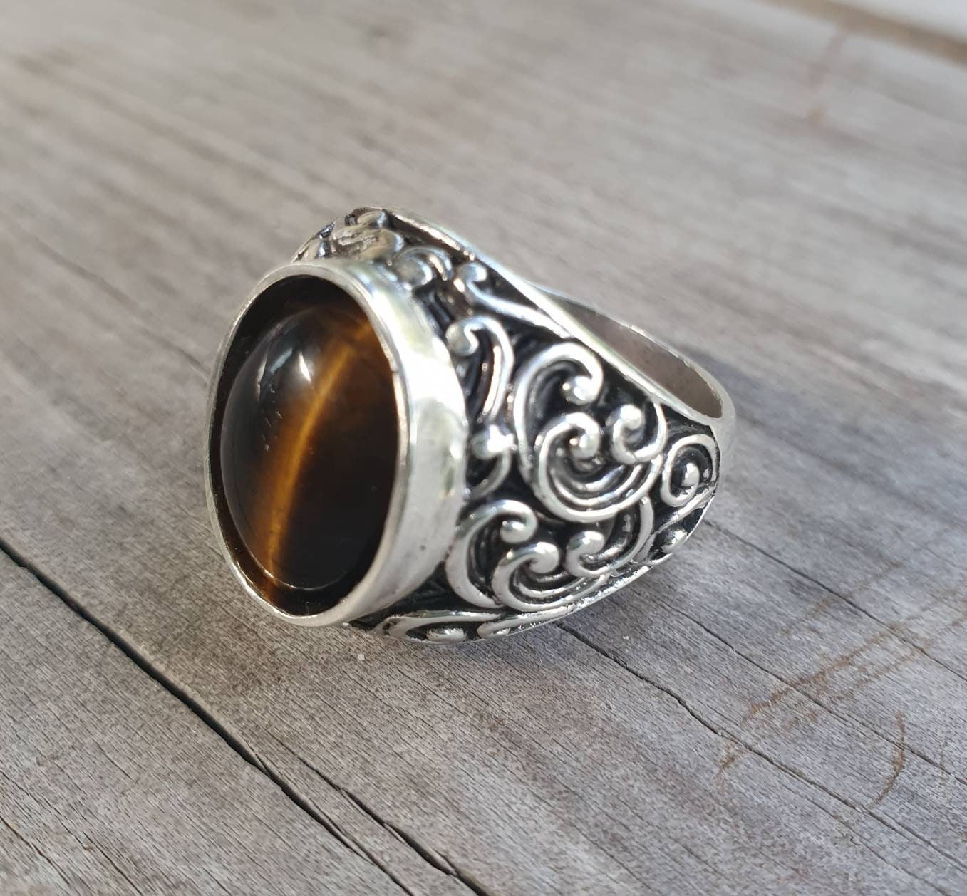 Tigers eye chunky ring, sterling silver,beautiful scroll sides,vintage style,Japanese style waves,baroque,mens fashion,boho,