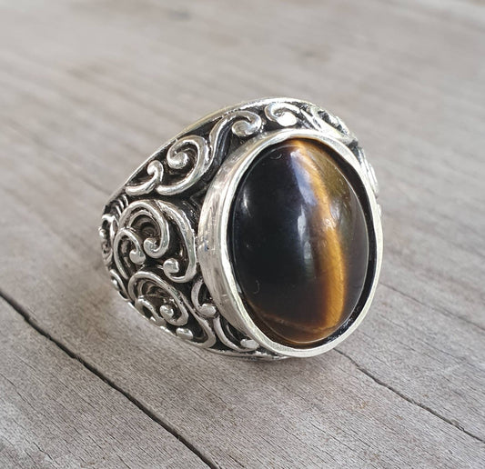 Tigers eye chunky ring, sterling silver,beautiful scroll sides,vintage style,Japanese style waves,baroque,mens fashion,boho,