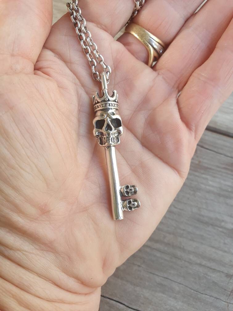 Large key,skull crown pendant,14gms sterling silver,long silver key ,steampunk ,rockabilly ,handmade,gothic punk,grunge,boho,biker,crown