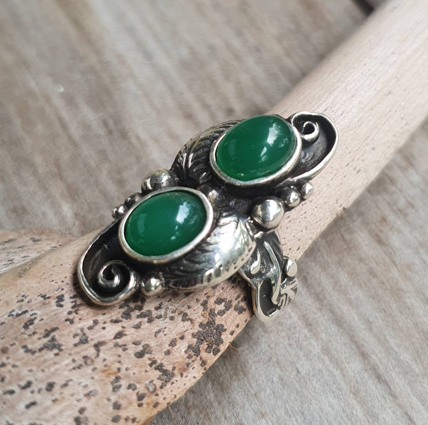 Green onyx, leaf ring, sterling silver, alternative, steampunk, gothic, art nouveau,victorian, flower,rockabilly,long ring,boho,gypsy,tribal