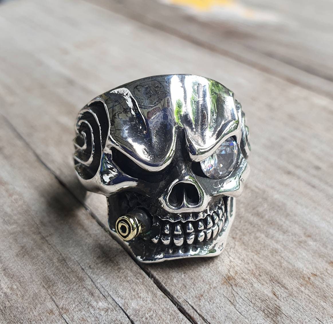 Skull ring,the boss,sterling silver,gothic, punk,hand made,pirate,mens fashion,grunge,hipster,