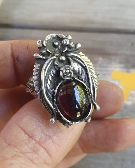 Garnet ring,sterling silver,Navajo Indian style,flower,leaf,boho,gypsy,tribal,handmade,women's fashion