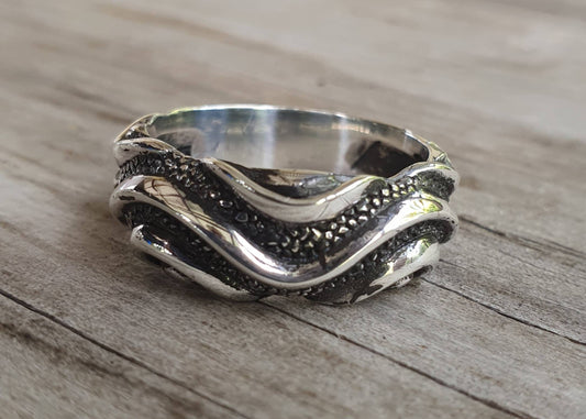 silver band,sterling silver ring,ornate 2D design, dragon skin, modern,steampunk,tribal, dress ring,wedding