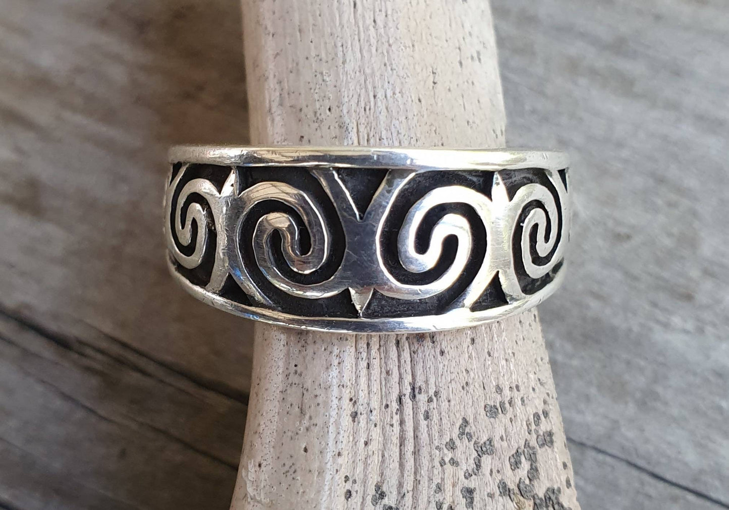 Silver tribal band,Sterling silver,spiral,Aztec,swirl,maori,koru,unisex band,wedding,boho,ethnic,Celtic,handmade,rock,vintage,rustic,