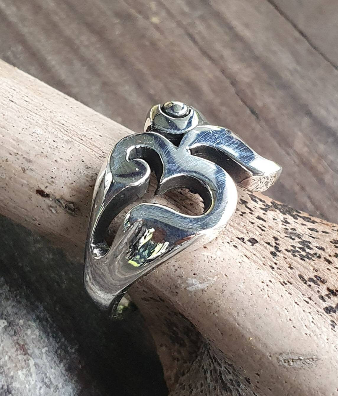 OM ring,MEDIUM, sterling silver, yoga, spiritual, boho,new age jewellery,handmade,budda,Buddhism,Hindu,hippy,sacred,