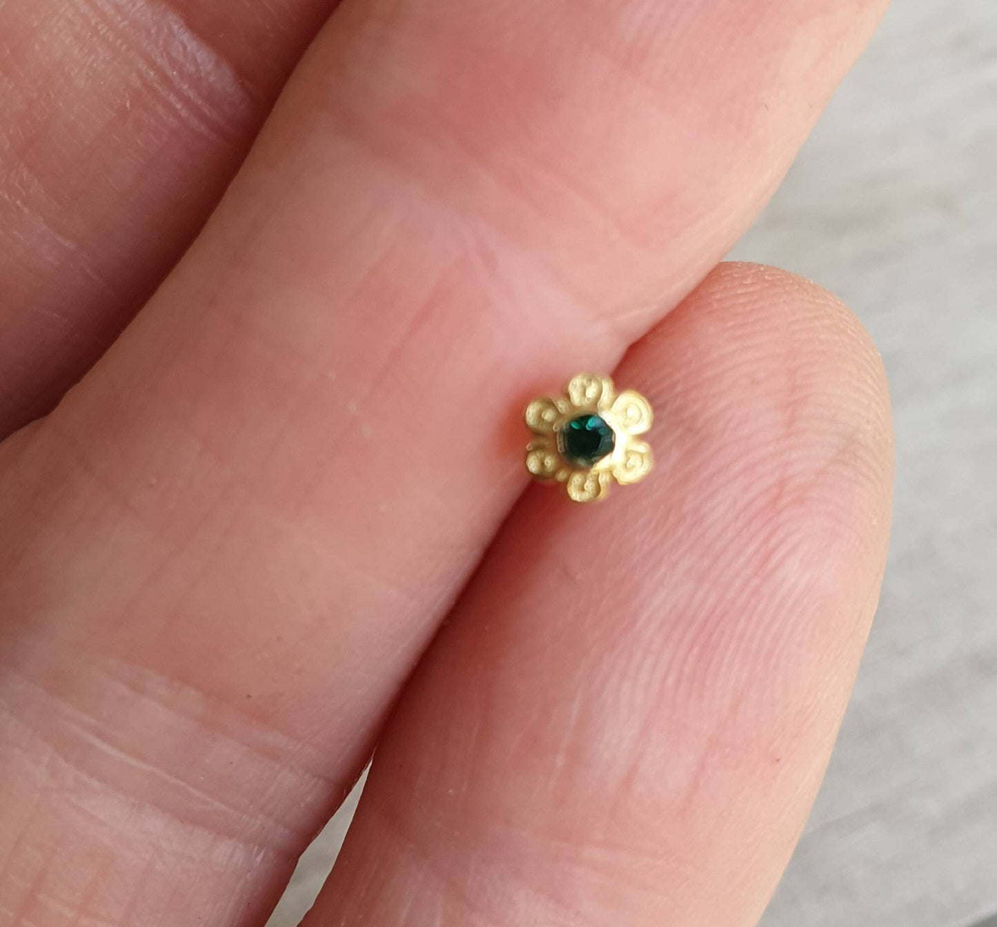 Gold flower nose stud,crystal,solid 18ct gold,crystal gem,20 gauge,nose curl, L shape,handmade