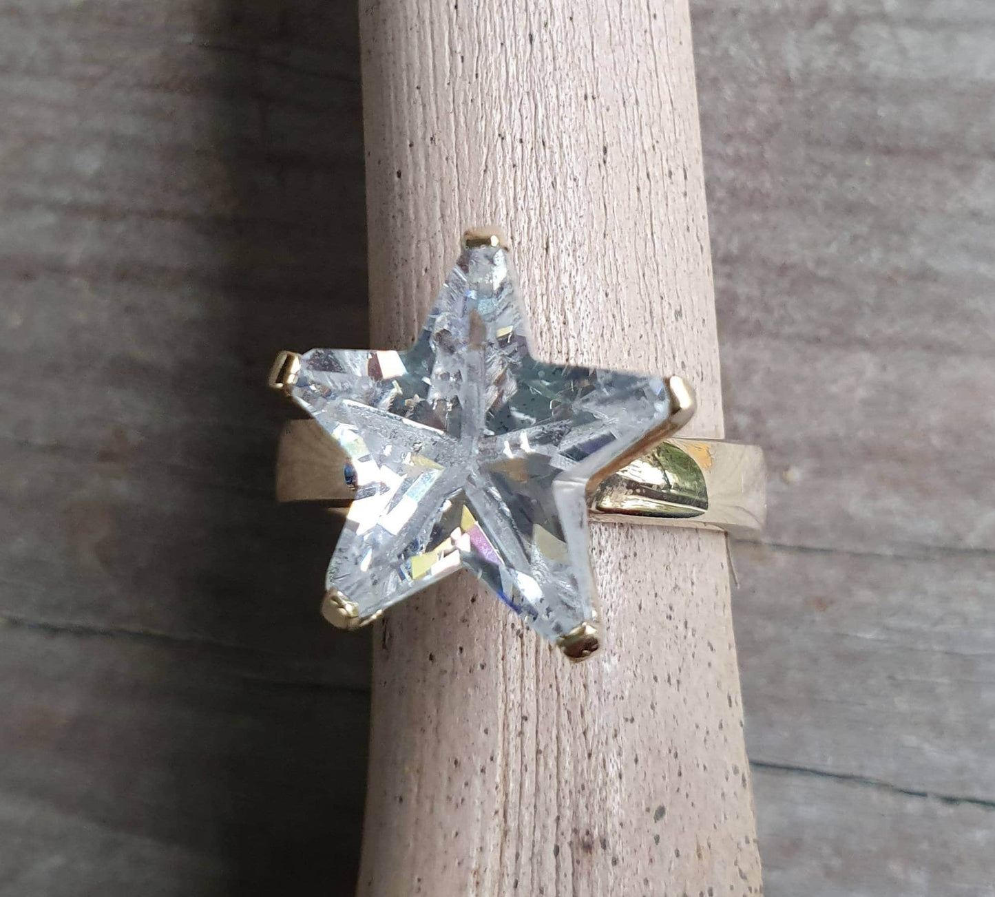 star ring,9ct gold solitare,cubic zirconia star,five pointed star,solid ring,unisex,boho,designer fashion,