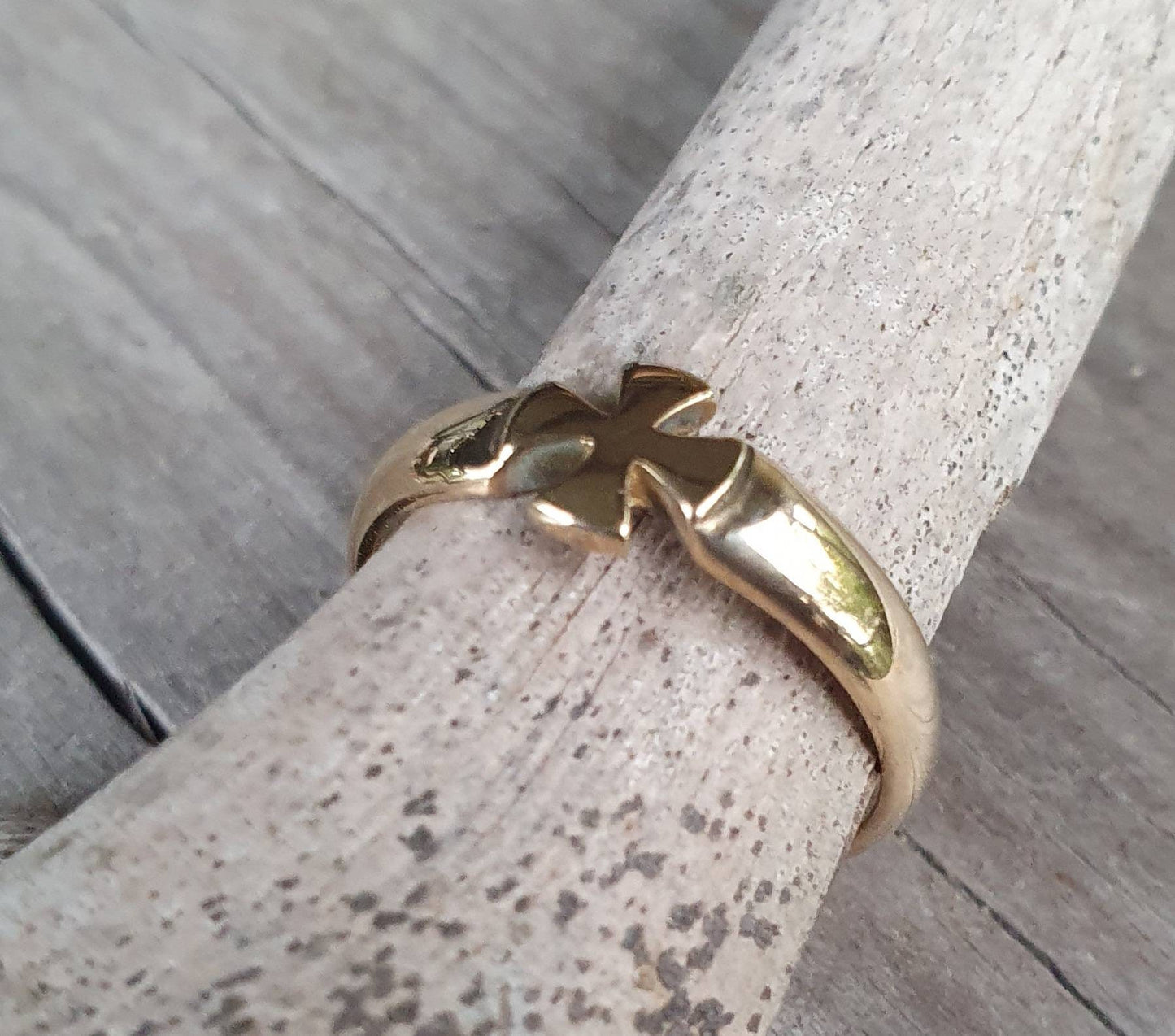 Small gold cross ring,solid 9ct gold(not plated),pinkie ring,mini maltese cross,even sided cross, steampunk,gothic,knights templar