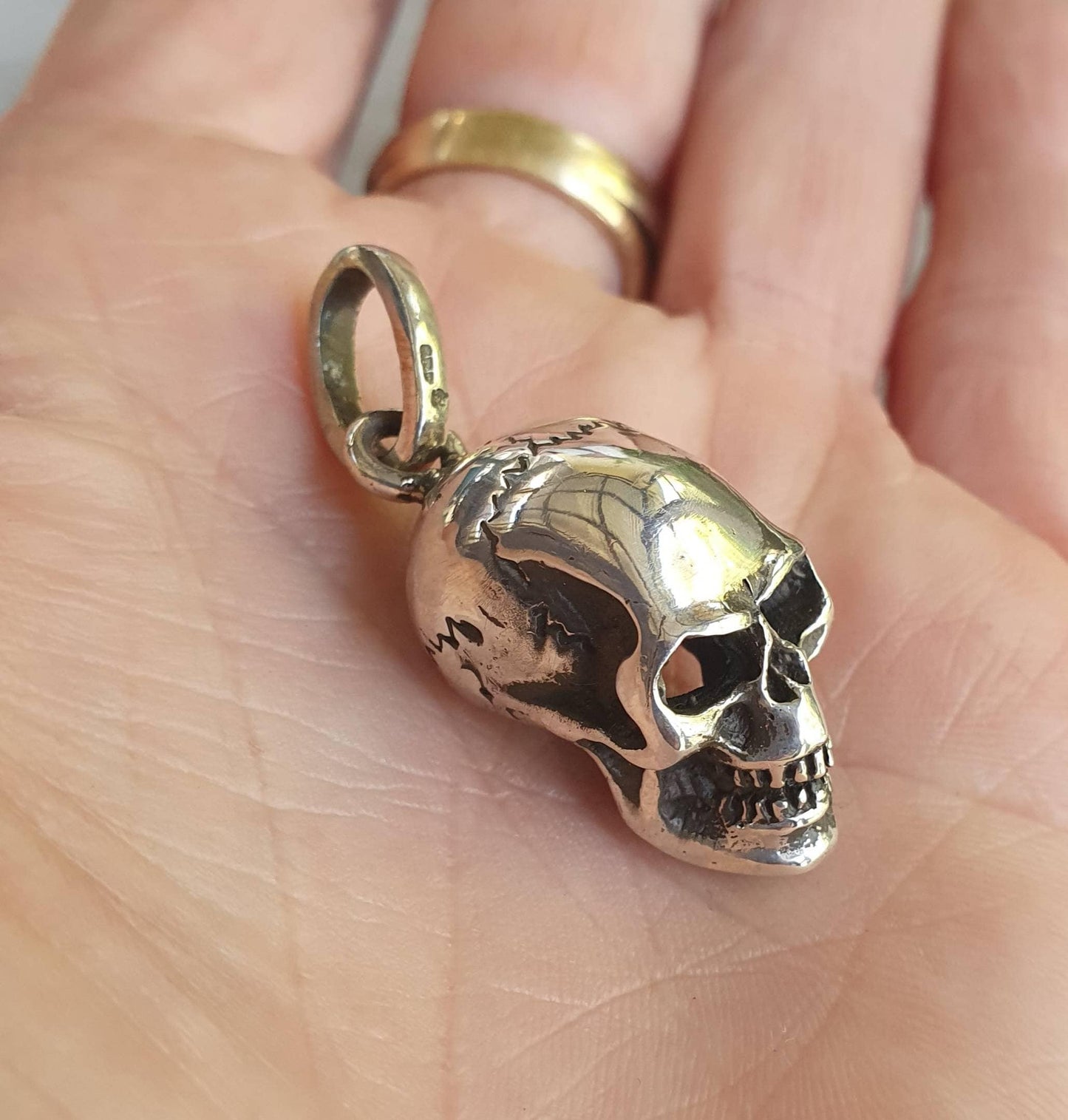 skull pendant,sterling silver,Great detail,Good size,