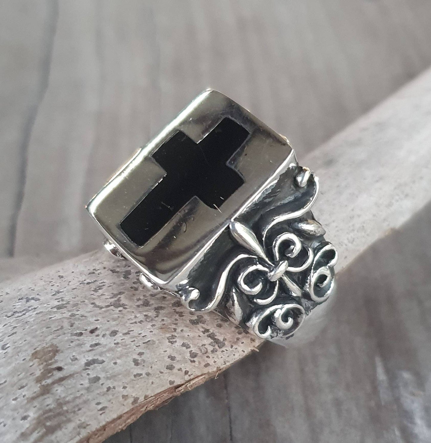 Large cross ring,sterling silver,enamel, filegree,steampunk,wedding ring,religious,jesus,God,Christian,church,vintage,baroque