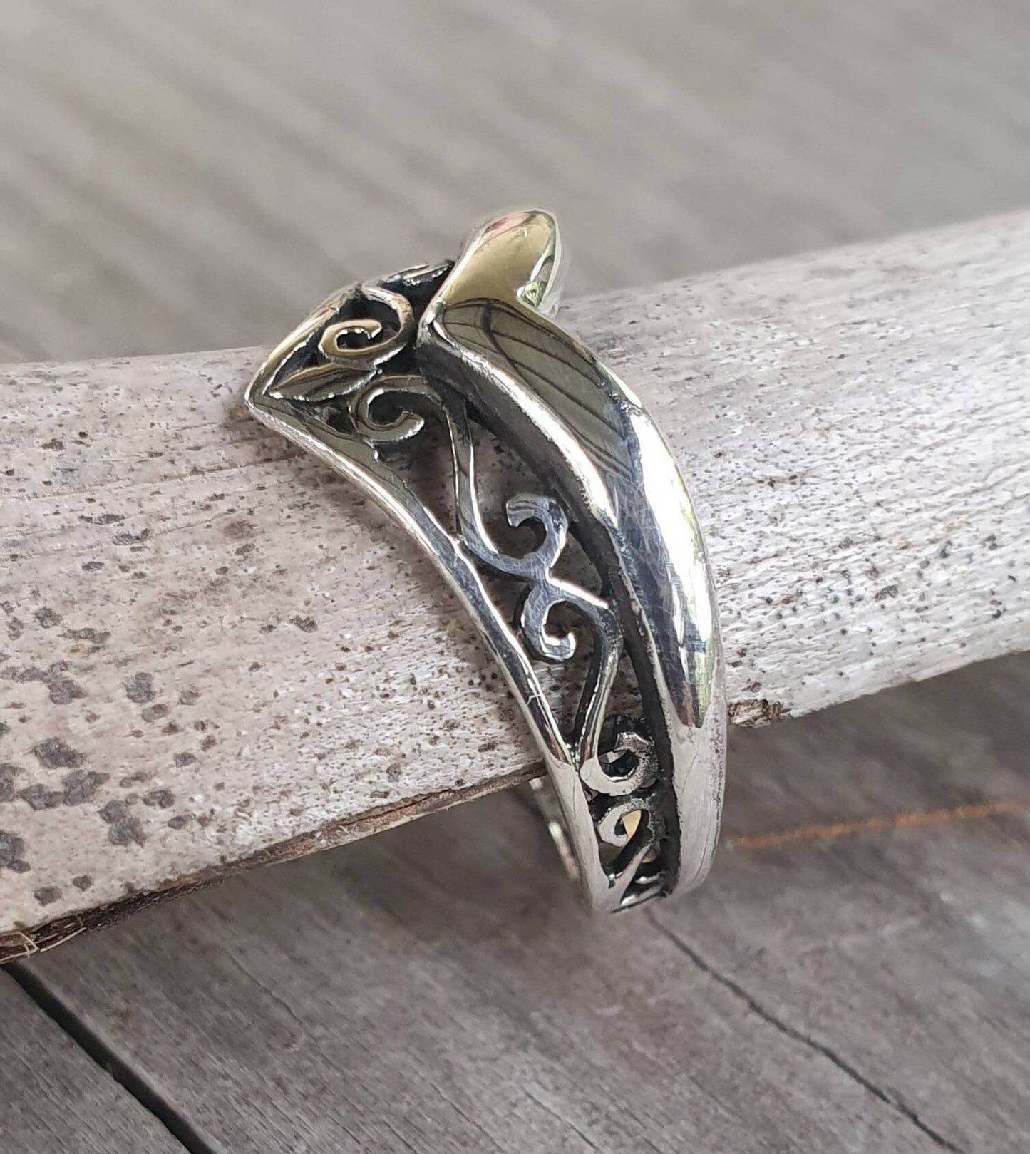 Chevron filegree ring,scroll,sterling silver,v ring,gothic,art nouveau, victorian,vintage,handmade,designer,boho,gypsy,hipster,