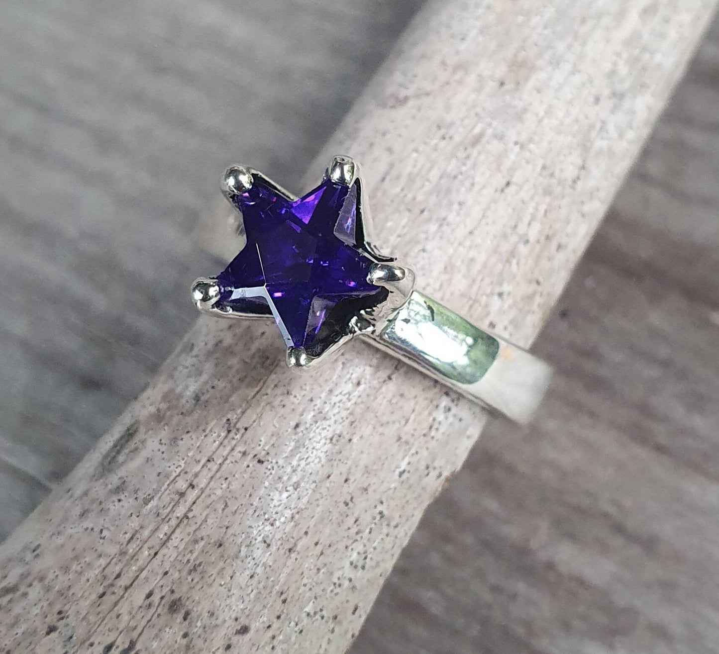 star ring,sterling silver solitare,purple cubic zirconia star,five pointed star,solid ring,unisex,boho,designer fashion,