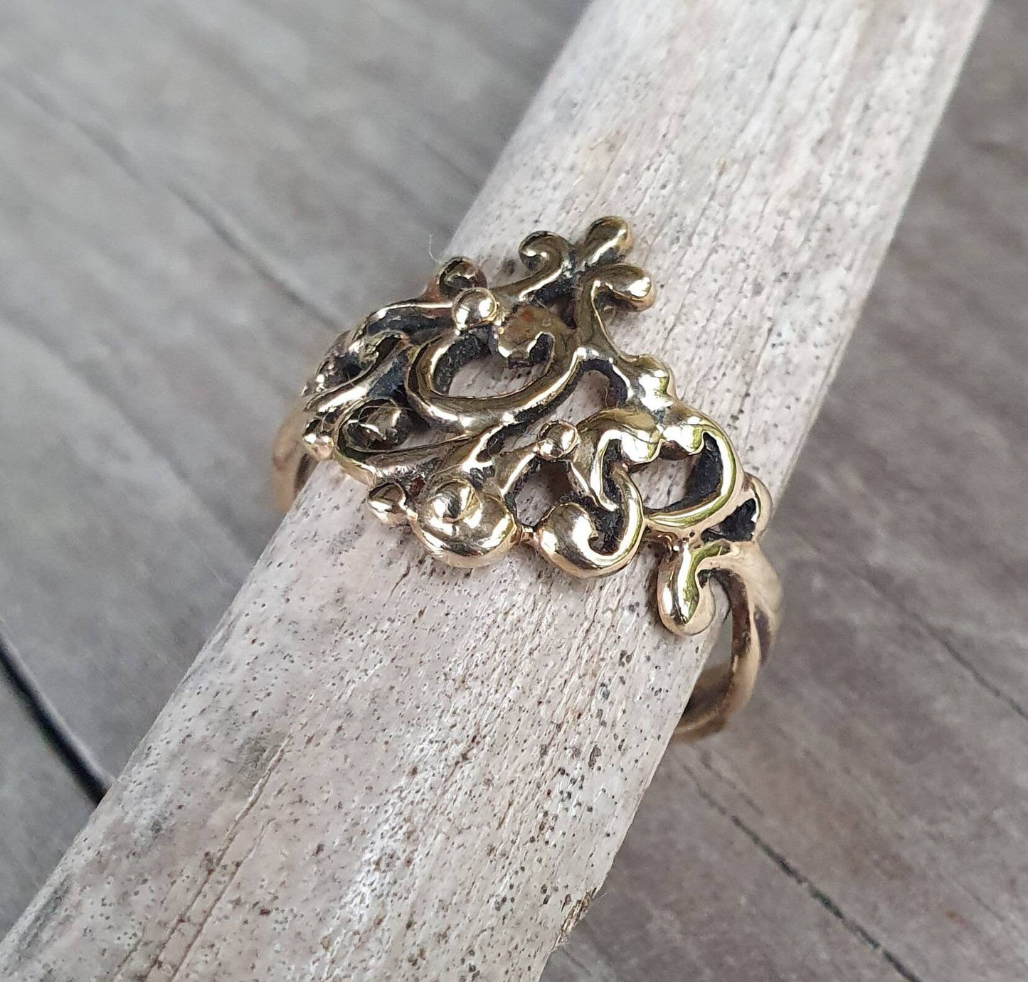 Gold scroll ring,solid 9ct/9k gold,dainty filegree,swirl,art nouveau,woodland  swirl,chevron