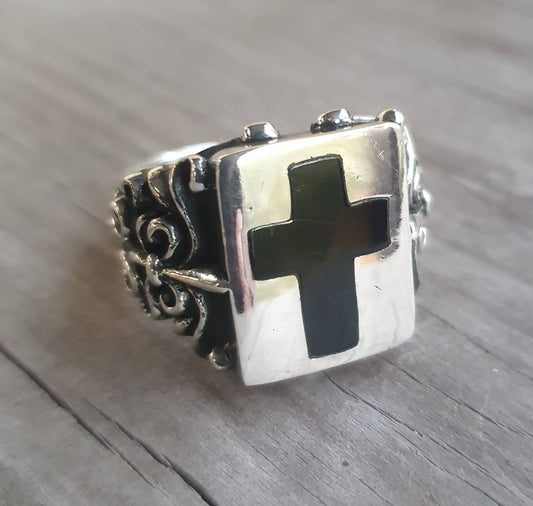 Large cross ring,sterling silver,enamel, filegree,steampunk,wedding ring,religious,jesus,God,Christian,church,vintage,baroque