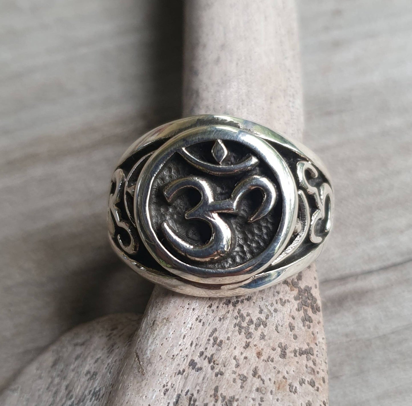 OM ring,sterling silver,signet ring, yoga,spiritual,budda, hindu, boho,new age,handmade