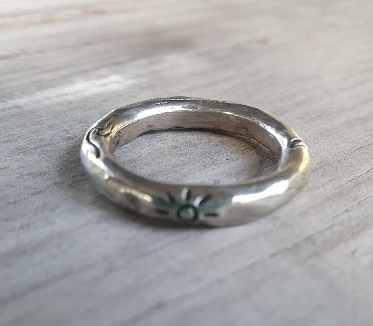 Sun,wave ring,solid sterling silver,4mm hammered round band,surfer ring,round halo band,stacker,surfing,wave wedding ring,surf board band,