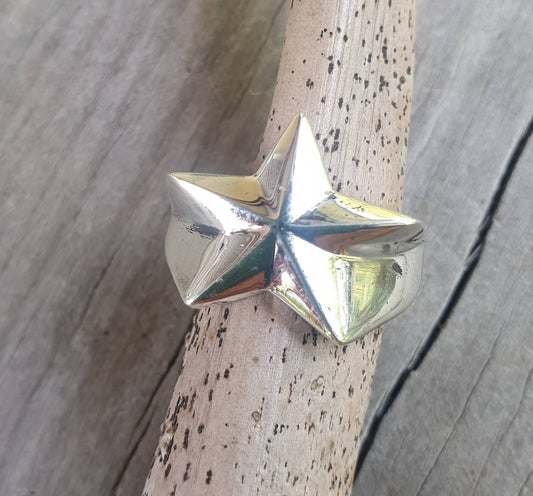 star ring,Sterling silver,solid caltex star,astrology,small.5 pointed star,goddess,boho,chunky,new age,