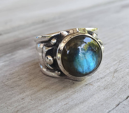 Labradorite ring,sterling silver,labrodite, chunky unisex ring,wedding ring,blue green stone,boho,gemstone ring,handmade, retro ,signet