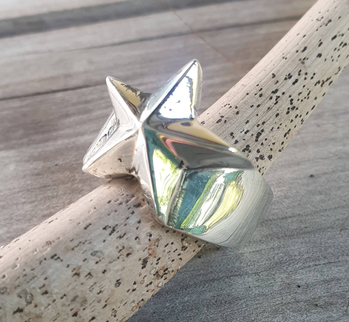 star ring,Sterling silver,medium caltex star,astrology,5 pointed star,goddess,boho,chunky,new age,