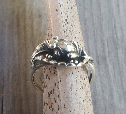 frog ring,sterling silver,handmade,toad, woodland,bufo