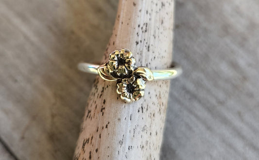 Two tone flower stacking ring solid 9k gold and sterling silver thin 9ct gold mixed metal stacker band stackable