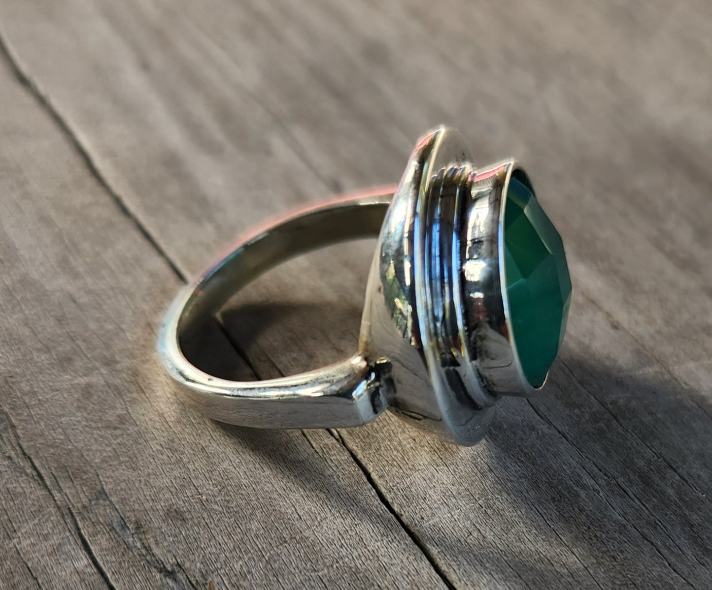 Green onyx ring,sterling silver,big chunky ring,wedding ring,briolette stone,boho,gemstone ring,handmade,retro,modern,industrial,signet