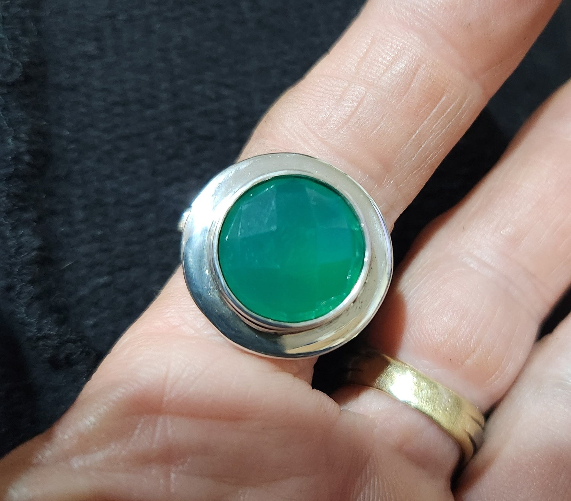 Green onyx ring,sterling silver,big chunky ring,wedding ring,briolette stone,boho,gemstone ring,handmade,retro,modern,industrial,signet