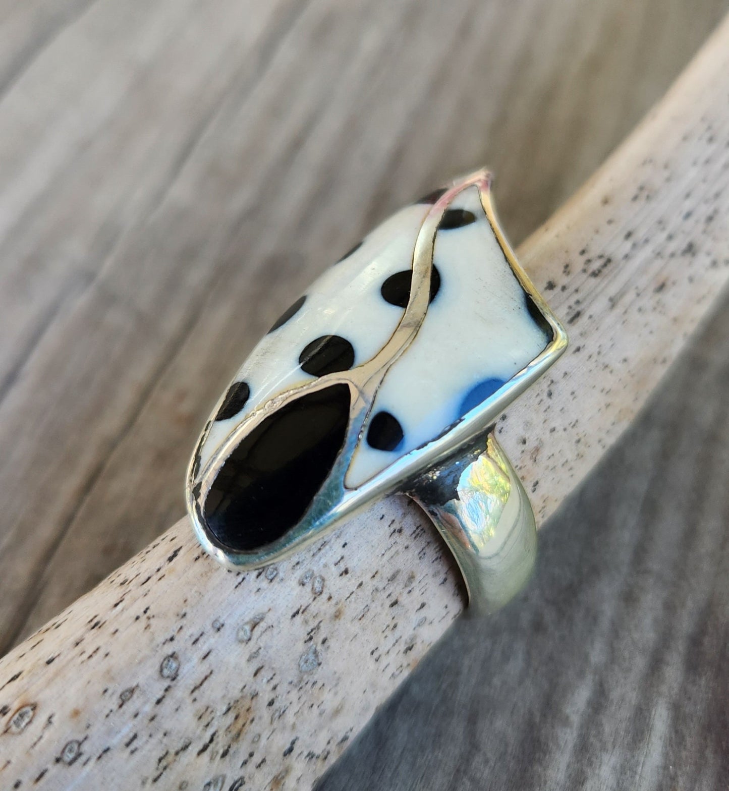 Long ring,inlay,sterling silver,shell inlay,boho, goddess ring,new age,shell ring,mosaic,chunky ring,gypsy,large silver ring,