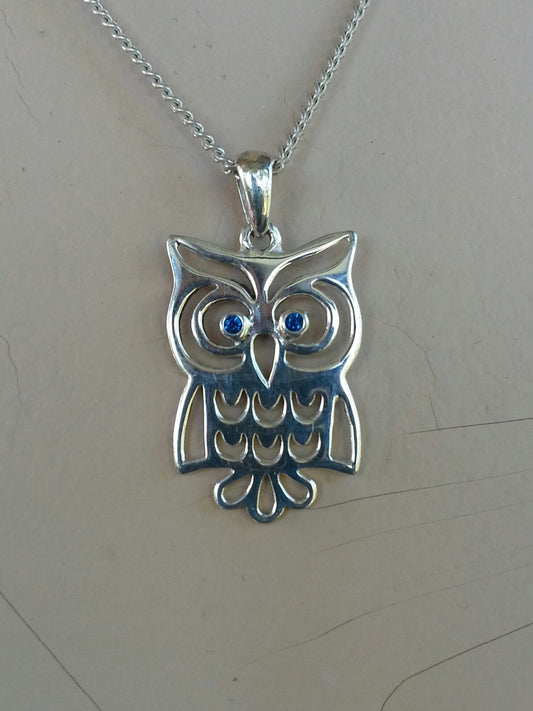 owl pendant,sterling silver,bird pendant,boho jewelry,gypsy,goddess,new age,silver owl,gemstone owl,owl silhouette,filegree,woodland