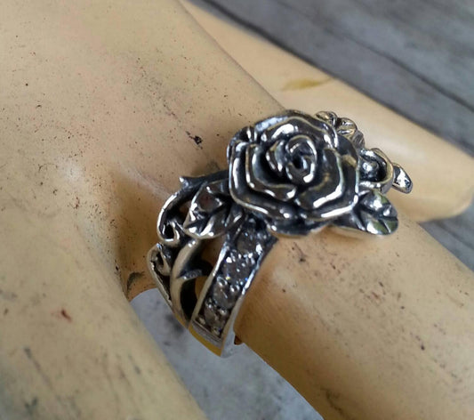 rose ring,Sterling silver,white stones,cz,steampunk, gothic, art nouveau,gypsy, victorian,vintage,rockabilly,hand made,vines,flower,wedding,