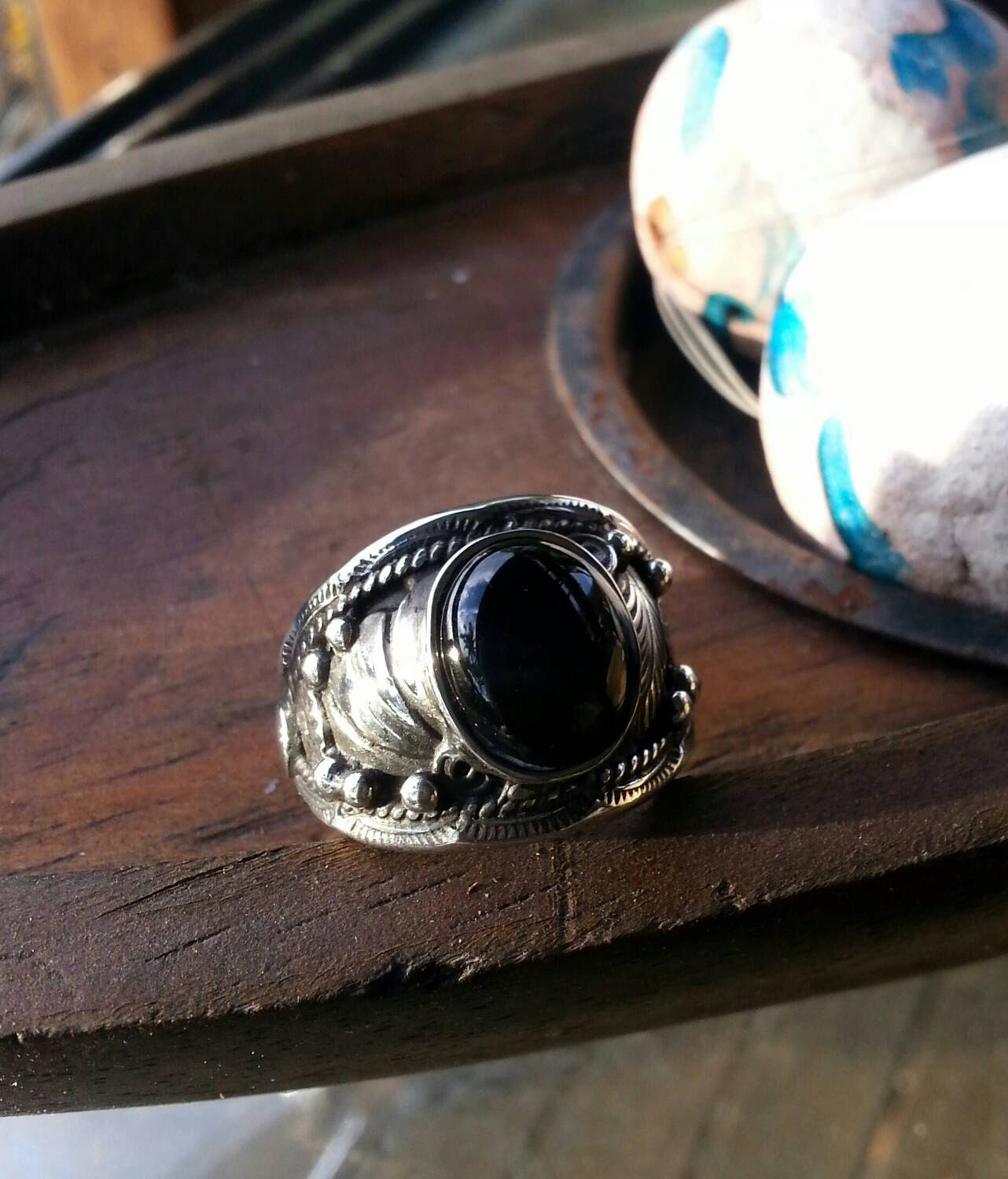 Onyx ring,sterling silver,unisex,Navajo Indian style,wedding ring,flat ring,new age,black stone ring,crystal,boho,tribal,leaf design,handmad